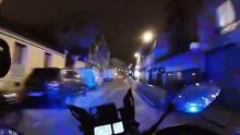 Course-poursuite à moto dans Paris