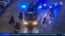 Recibimiento y llegada del Madrid al bernabéu en la previa del Real Madrid - Benfica