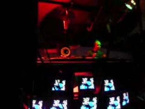 Psilokrat -manege dejante- atr - troubadour -