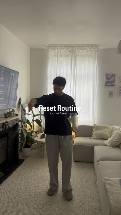 Dernière Reset Routine de février 🧼Je vous partage toujours les tips qui marchent pour moi 😁Merci à @cecotec.fr de m’avoir fait découvrir ce nettoyeur qui ne va plus me lâcher dans mes Reset Routines💪🏻Code TOMSVIBES5, vous avez -5% sur tout le site