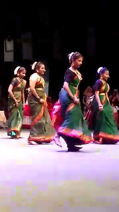 Gulbarga, Annual day l School student Dance Performed.