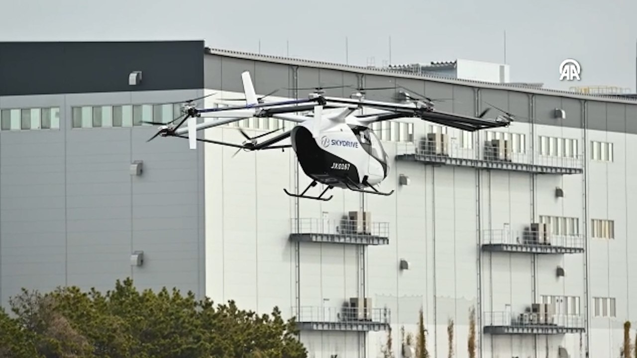 Japonya’da ‘uçan araba’ ilk kez havalandı: 3 dakikalık tarih yazıldı