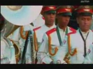 Surplus.La consommation par la terreur.(3sur5)