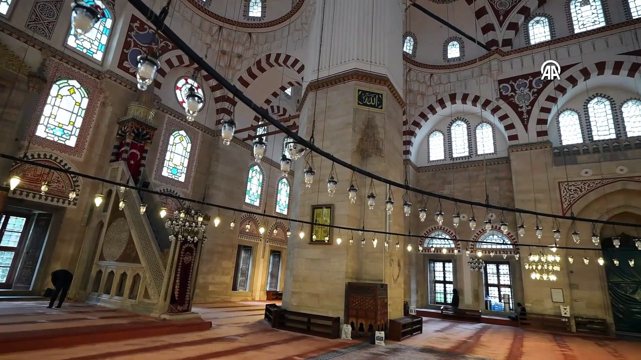 Kanuni Sultan Süleyman'ın yaptırdığı, Mimar Sinan'ın çıraklık eseri: Şehzade Camii