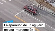 La aparición de un agujero provoca la caída de dos coches en Nebraska