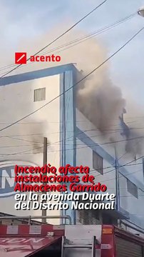 Incendio afecta instalaciones de Almacenes Garrido en la avenida Duarte del Distrito Nacional