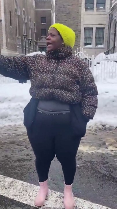 Residents confront ICE following multi-car cras...