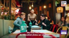 A Terrified Girl Ruins a Couple's Date (Short) en español