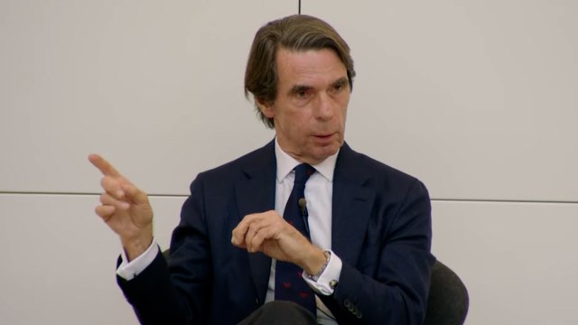 Aznar revela contactos habituales entre Moncloa y Vox para torpedear a Feijóo