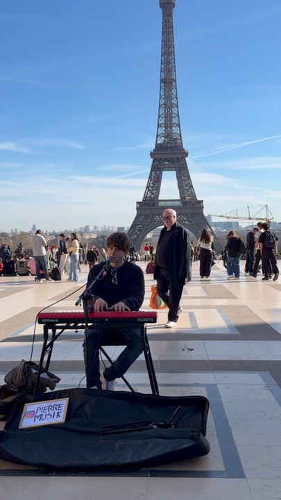 imagine do this in public 👏