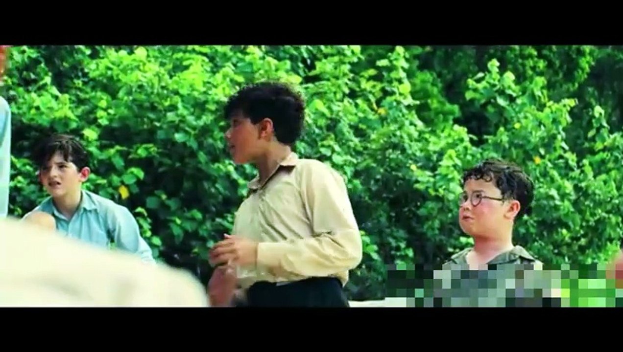 50 Kids Form Savage Tribes and Go to War After Plane Crash Traps Them on an Island, movie recaps