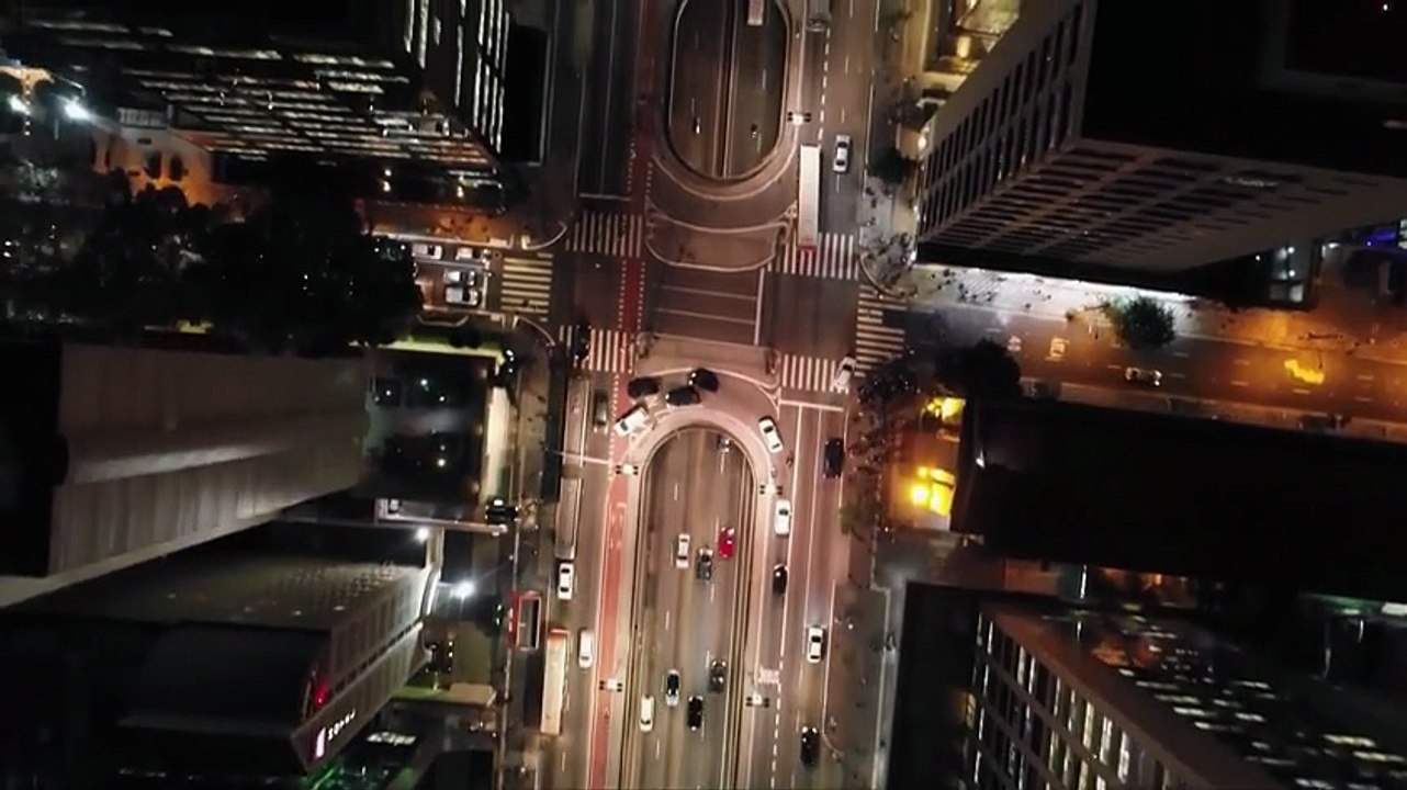 17. Amor Sin Igual (Amor Sem Igual), en español