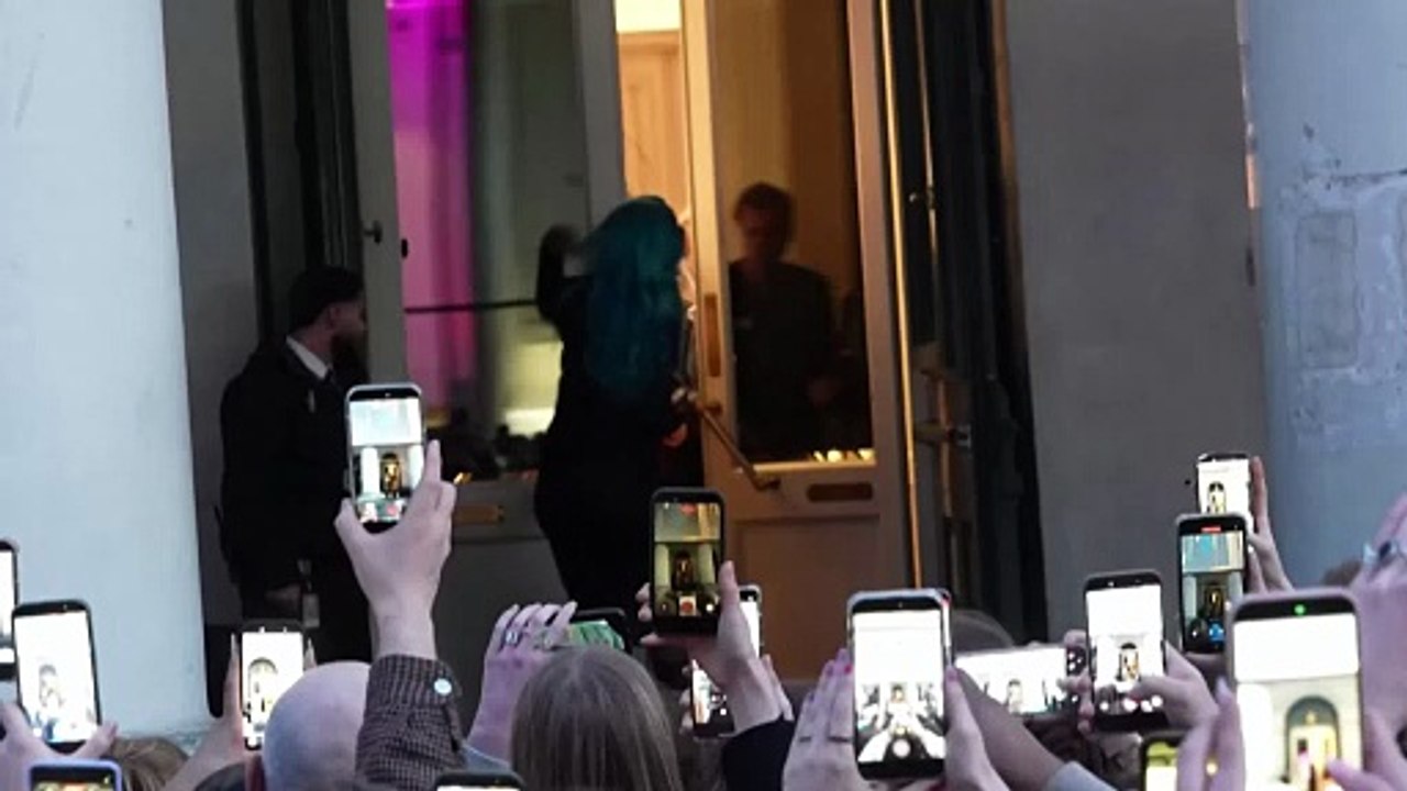 Angèle feiert Bühnencomeback in Brüssel nach vierjähriger Pause