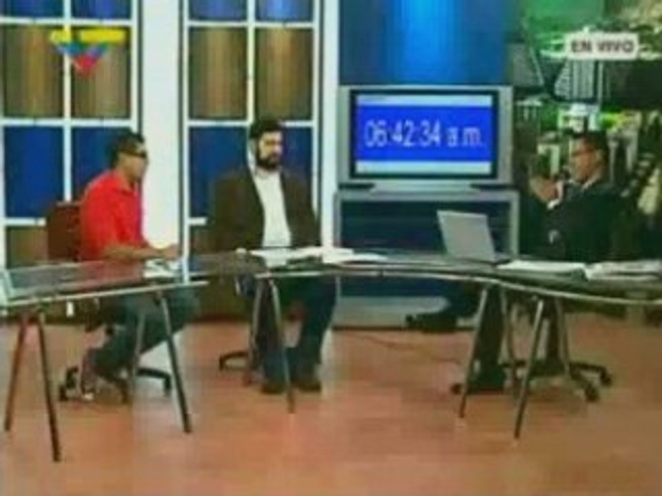 Perseguidos por Álvaro Uribe. Periodista William Parra 1-6