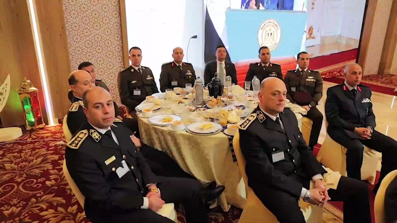 الرئيس السيسي: اطمنوا على مصر..  بفضل الله محدش يقدر يقرب للبلد دي