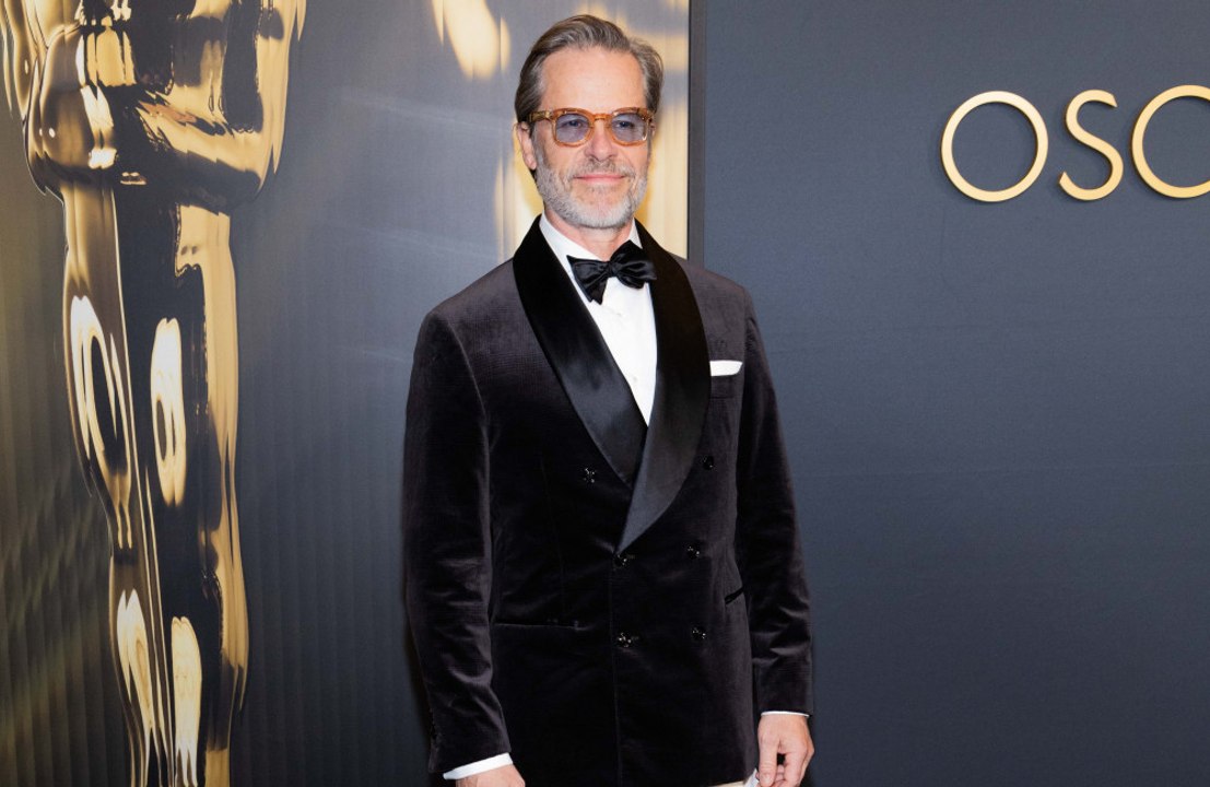 Chris Pine neben Emma Stone in 'The Catch' gecastet?