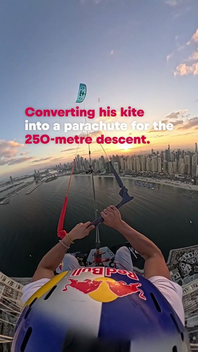 Kitesurfer jumps off Ain Dubai