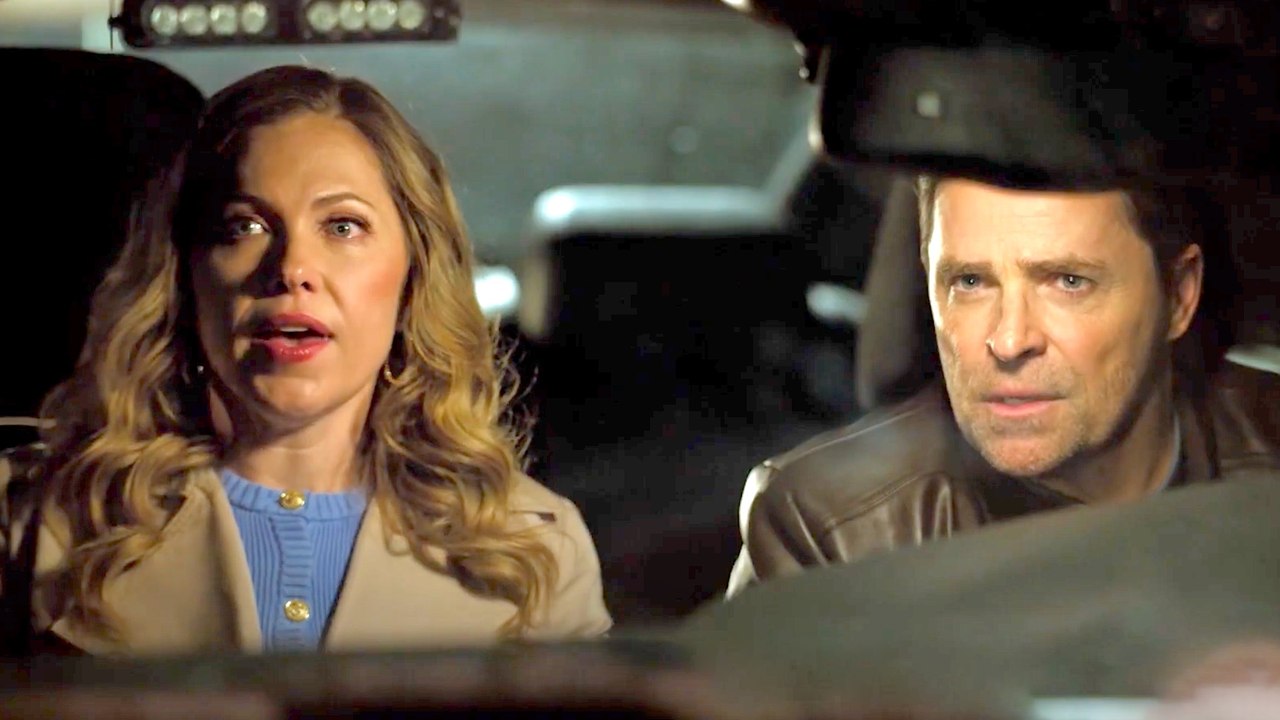 An Invitation to Grand Arlott Manor on Nelly Knows Mysteries