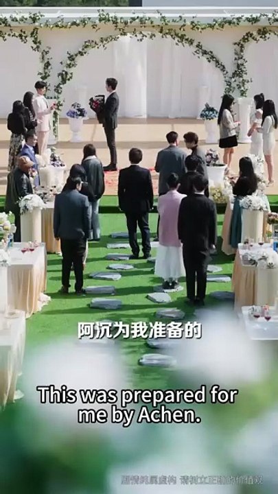 (68) After the end, she gave up her life for him again and again to pull him back from the brink of life and death, but he turned around and forgot his vow to marry her, walked into the wedding hall with Bai Yueguang, and even sent her into the hands of h