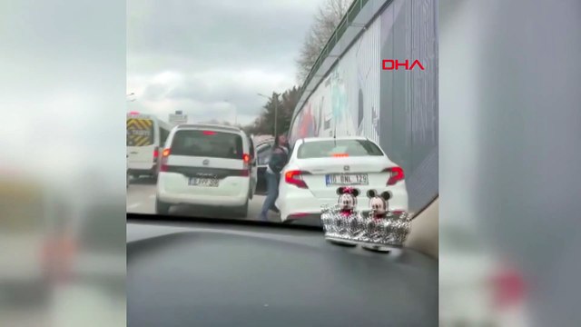 Trafikte otomobilin önünü kesip, saldırı amaçlı araçtan inen sürücüye 180 bin TL ceza