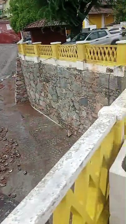 Chuvas no Sertão de Alagoas destroem ponte e danificam infraestrutura de Piranhas