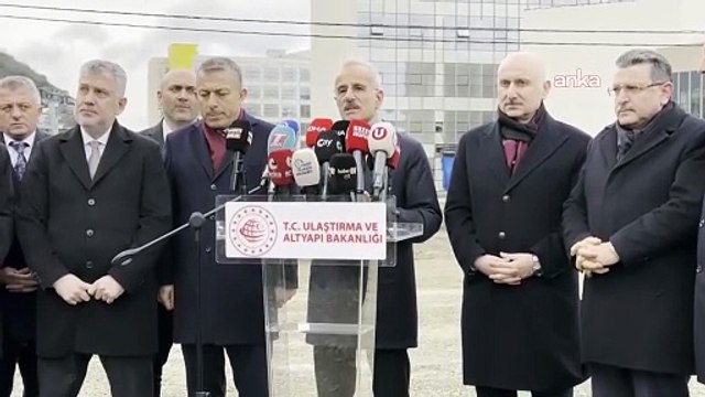 Bakan Uraloğlu: İran, Irak, Suriye, Lübnan ve Ürdün'e olan bütün uçuşları 2 Mart'a kadar iptal ettik