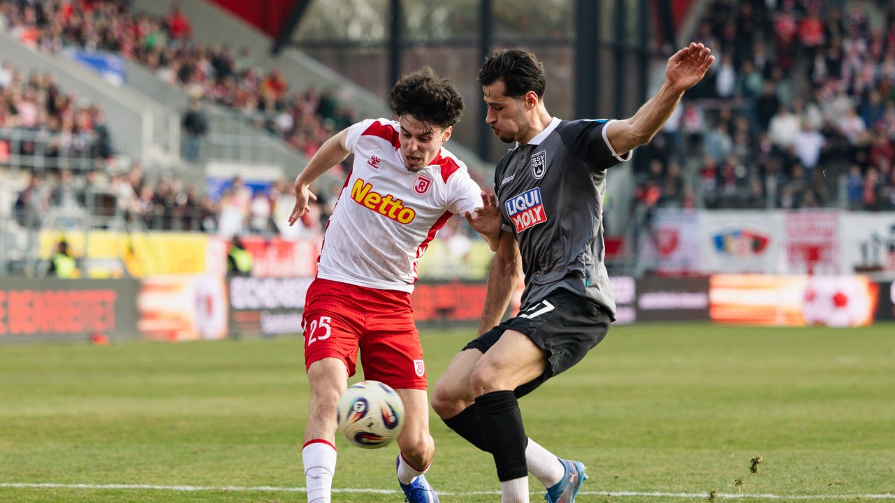 Erst Chancenwucher, dann Beinahe-Pleite: Latte rettet für den Jahn