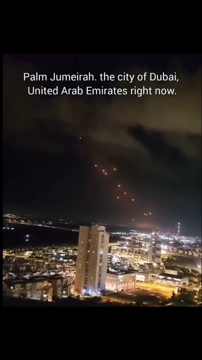 US & Israel Strike Iran: Explosions in Tehran — World on Edge