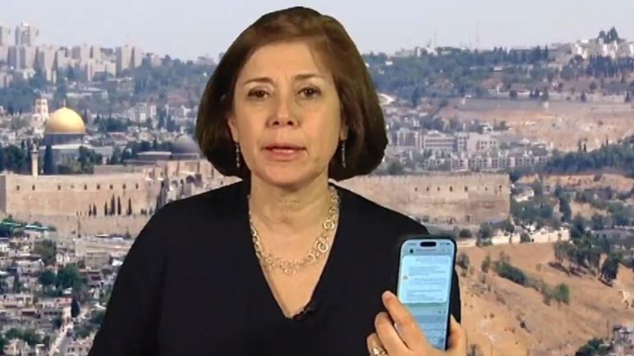 Suona l'allarme della giornalista del Tg3: «Significa che c'è un pericolo imminente, dobbiamo ripararci»