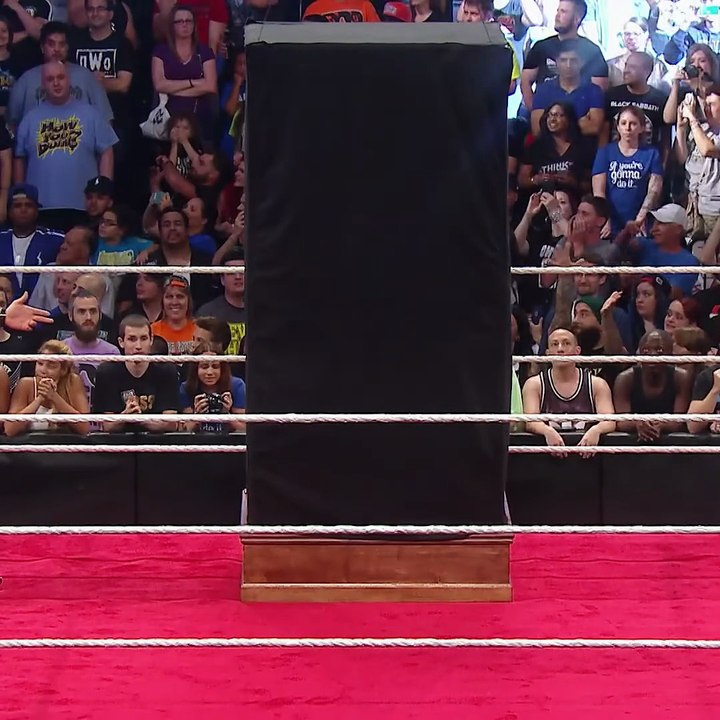 Sting spoils the reveal of Seth Rollins’ statue | Raw, August 24, 2015