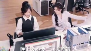 《京婚濃癮》(下)她一直以為，嫁給江恪行只是完成家族任務，婚後相敬如賓，各自安好，她從不敢奢望更多，直到無意發現——他珍藏著她少女時期的照片，就連事業布局都暗藏她的痕跡，原來這場婚姻，是他處心積慮多年的願望成真