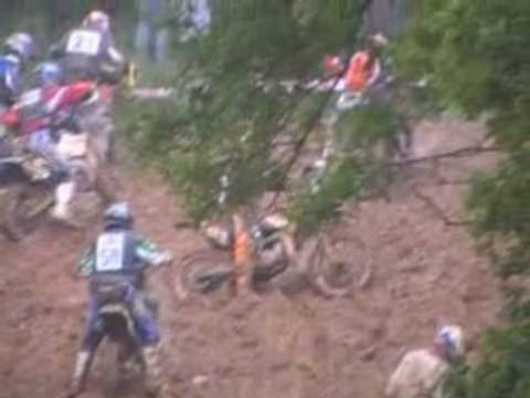 Moto cross de Douvenant du chpt de BRETAGNE à DOUVENANT 22 ( chutes) 2008