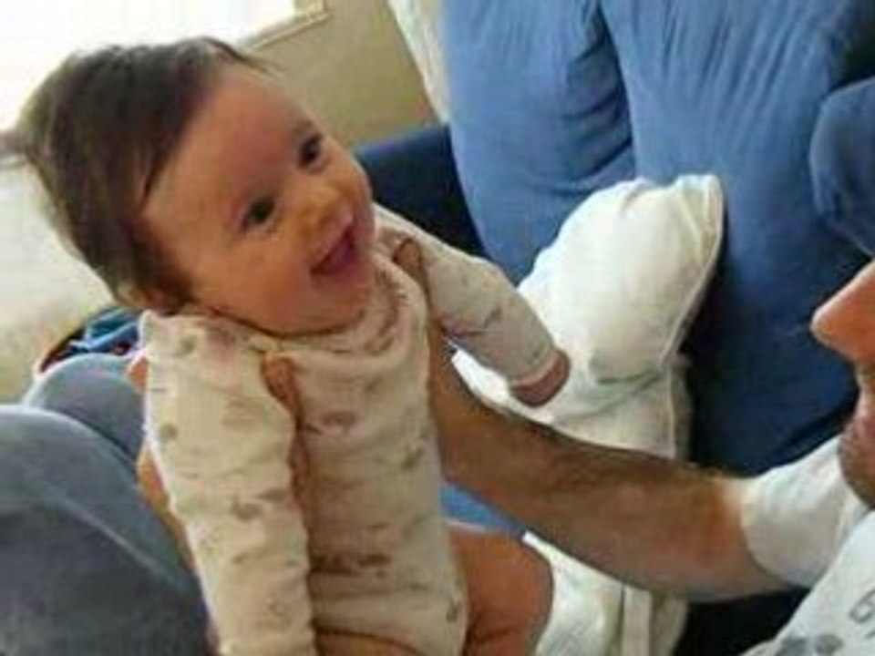 Premiers rires/1st time laughing