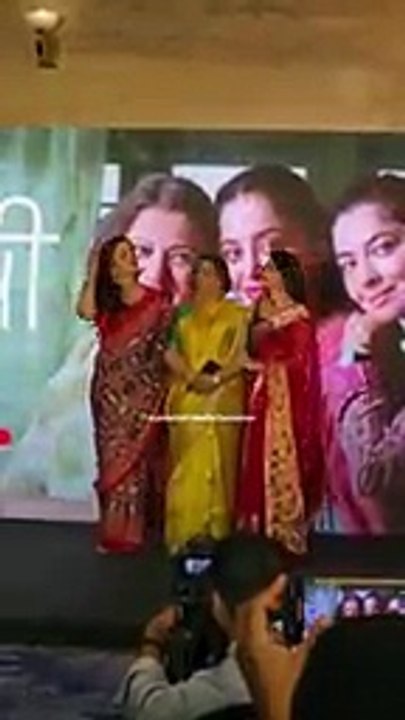 दमदार तिकडी म्हणजेच ज्येष्ठ अभिनेत्री #BharatiAchrekar,  #SonaleeKulkarni व  #NehaPendse सज्ज. - Kalakruti Media (144p, h264)