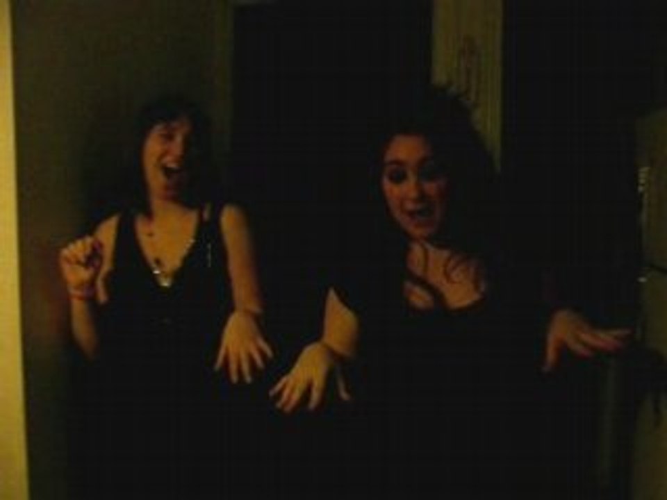 Parodie Parle A Ma Main Clem&Vic`