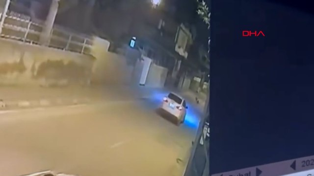 Aniden yola koşan çocuğa çarptı: Feci kaza kamerada