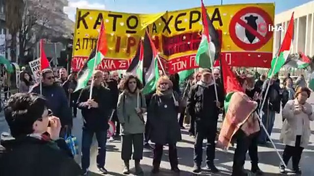 Yunanistan’da ABD ve İsrail’in İran’a yönelik saldırıları protesto edildi
