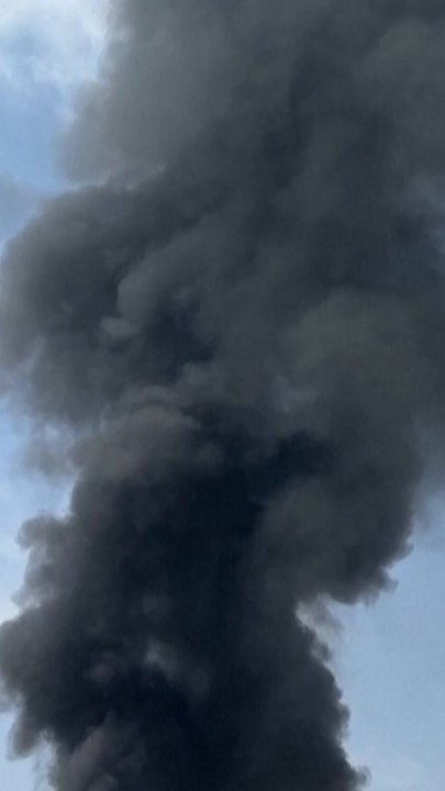 Dubai skyline engulfed in smoke after Iran strikes