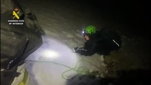Rescatado un joven de Rivas tras quedar atrapado por nieve y hielo con otra senderista en el Pico de Dos Hermanas
