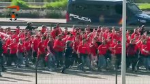 Así ha sido la llegada de la afición del Sevilla a La Cartuja en tren