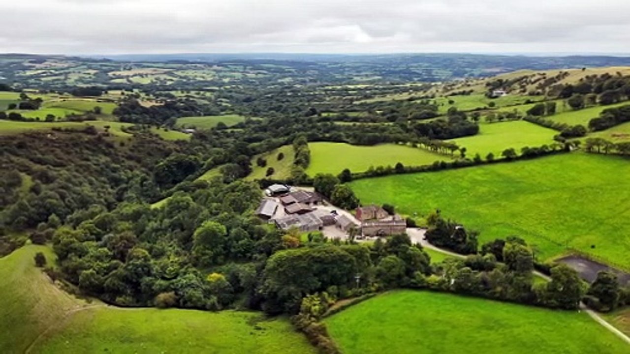 fletchers family farm s04e04 skyfire