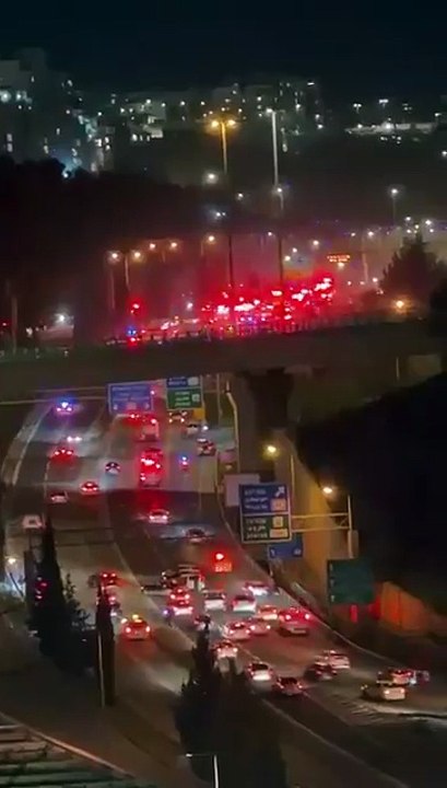 🚑🇮🇱 Déploiement massif des secours après l’impact à Jérusalem 💥