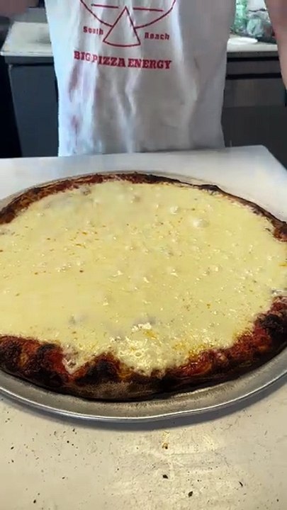 Crispy QUADRUPLE cheese pizza 😮‍💨