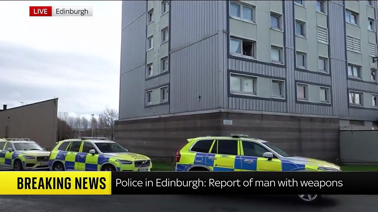 Edimbourg: Un homme armé de couteaux poignarde plusieurs personnes - Des policiers armés déployés, les écoles confinées