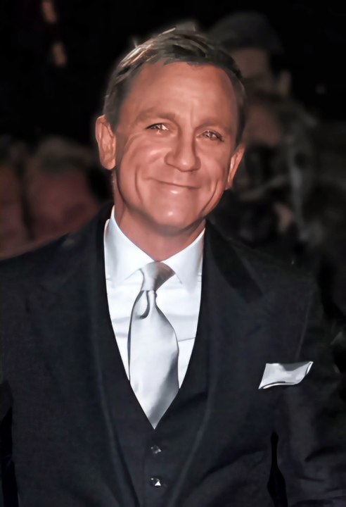 Daniel Craig