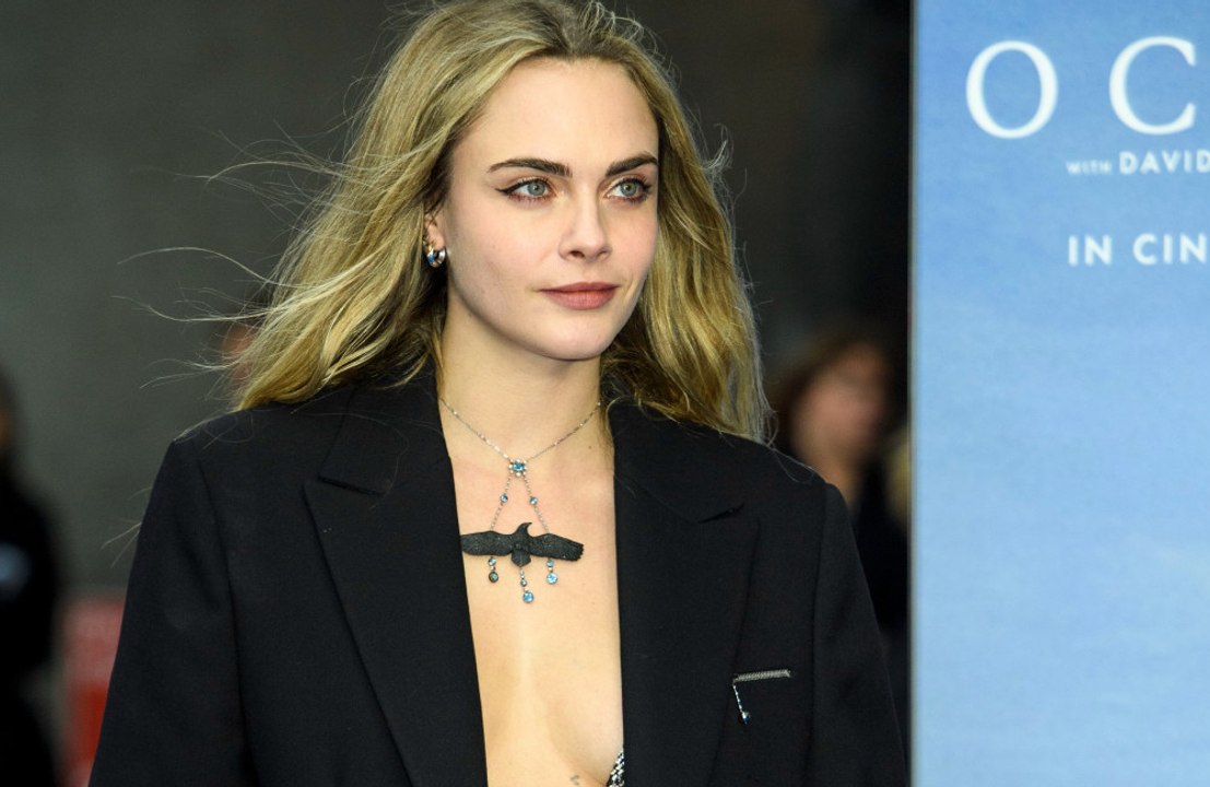 Cara Delevingne working on 'self-control' on 'terrifying' social media