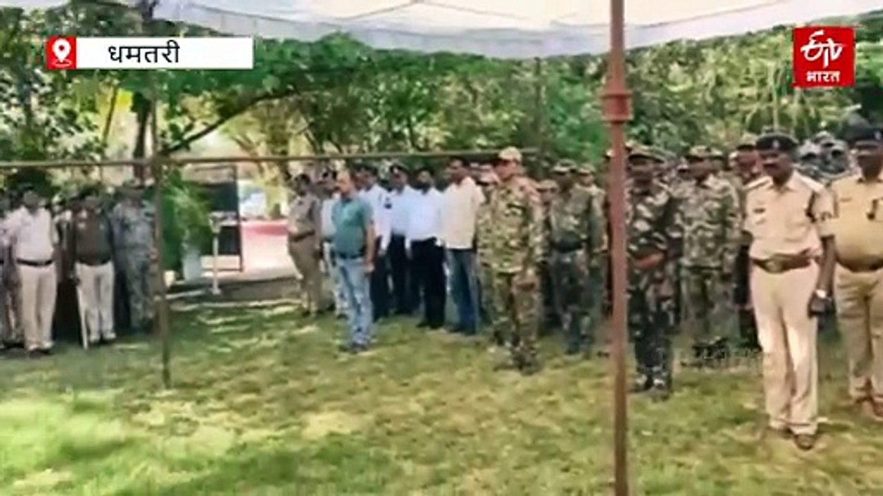 होली से पहले छत्तीसगढ़ पुलिस का शक्ति प्रदर्शन, दुर्ग में 900 जवान, सूरजपुर में 600 जवान तैनात, जगह-जगह निकला फ्लैग मार्च