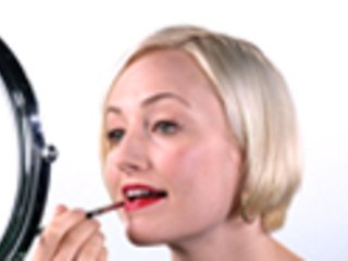 How To Apply Red Lipstick