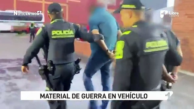 Encuentran material de guerra en vehículo: pretendían evadir a las autoridades
