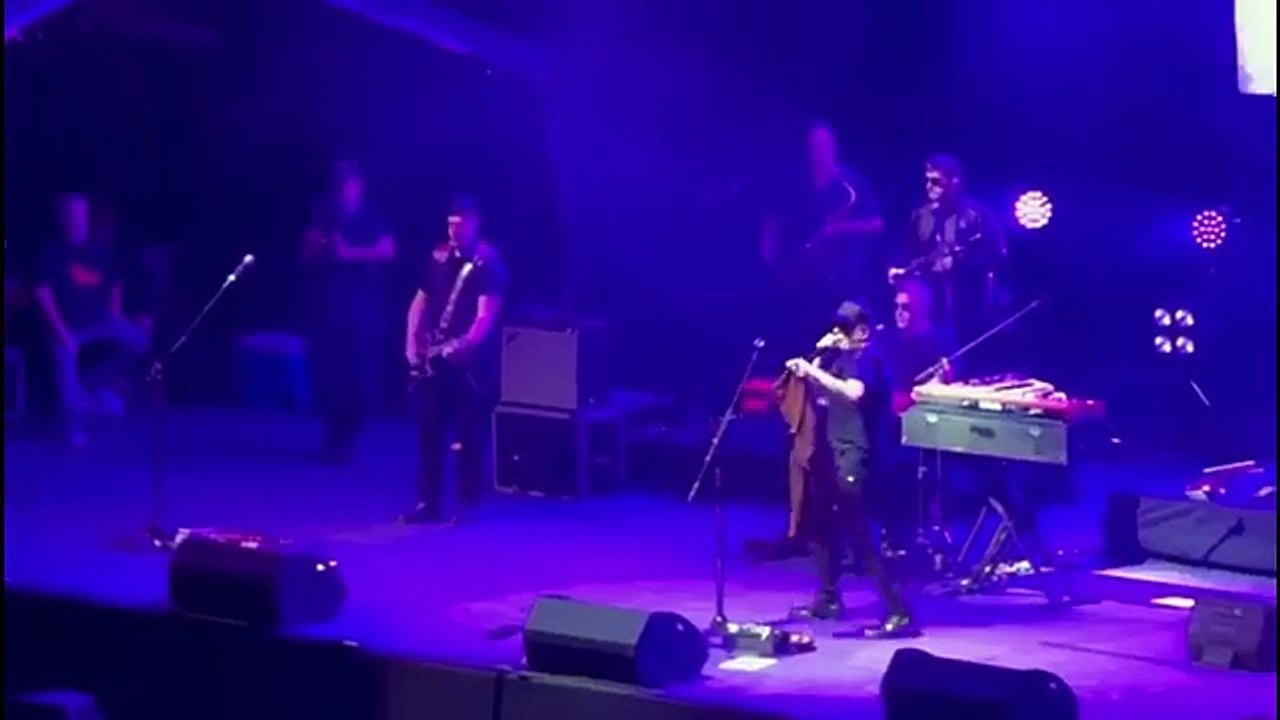 Por esta razón Andrés Calamaro fue abucheado en Cali: abandonó la tarima